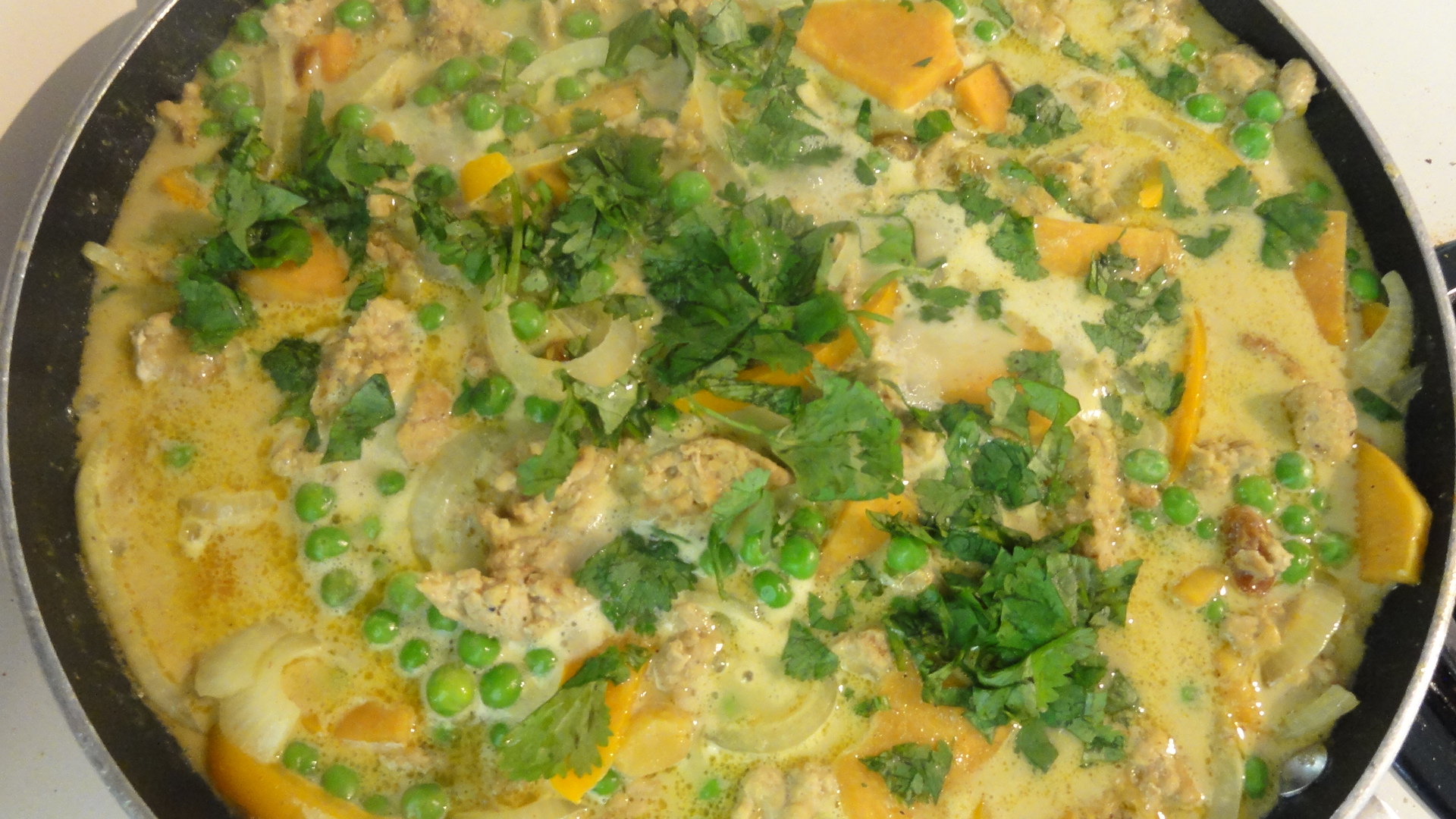 Easy Chicken Curry Recipe With Mango Chutney
